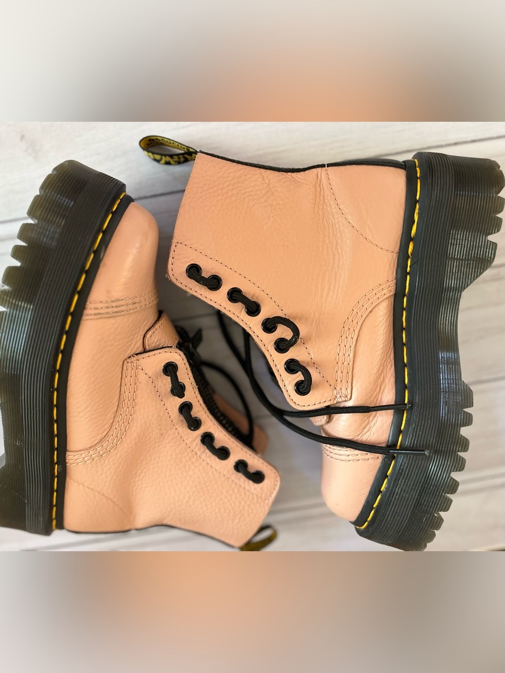Women’s Dr. Martens Sinclair peach beige nappa & black chunky platform boots. 6 - Picture 12 of 16